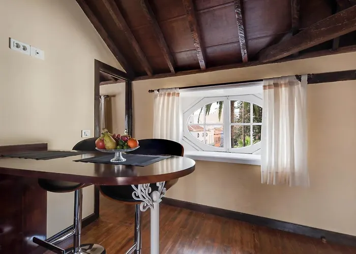 Апартаменты La Buhardilla De La Vicaria *