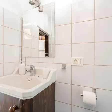 La Buhardilla De La Vicaria Appartement *